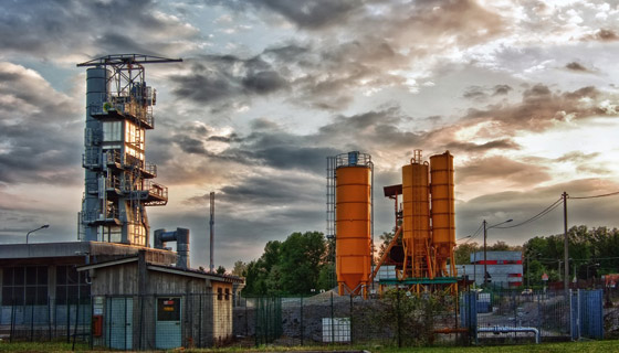 定期開展安全生產(chǎn)風(fēng)險專項評估，提升企業(yè)本質(zhì)安全水平