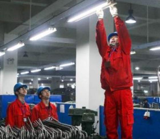 安全工作為供電企業(yè)保駕護航 安全工作為供電企業(yè)保駕護航