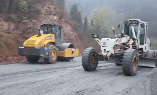 筑路施工中關(guān)于筑路機械安全管理問題簡談 筑路施工中關(guān)于筑路機械安全管理問題簡談