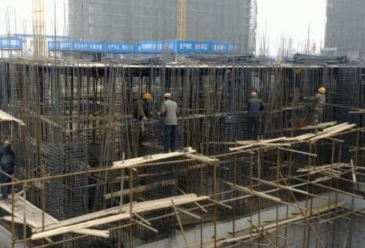 超高層建筑施工現(xiàn)場安全管理怎么做 超高層建筑施工現(xiàn)場安全管理怎么做