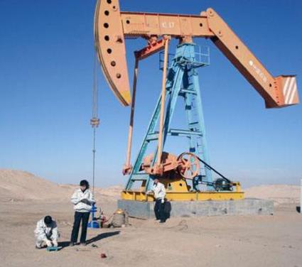 影響油田安全生產(chǎn)的澡層次問題分析與探討 影響油田安全生產(chǎn)的澡層次問題分析與探討