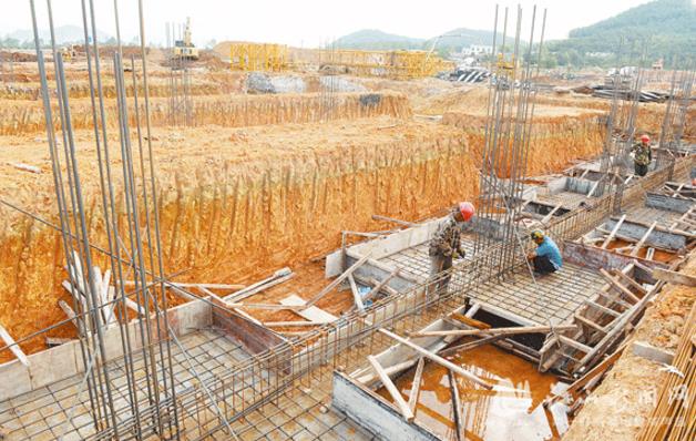 淺述基礎建設施工現(xiàn)場安全管理 淺述基礎建設施工現(xiàn)場安全管理