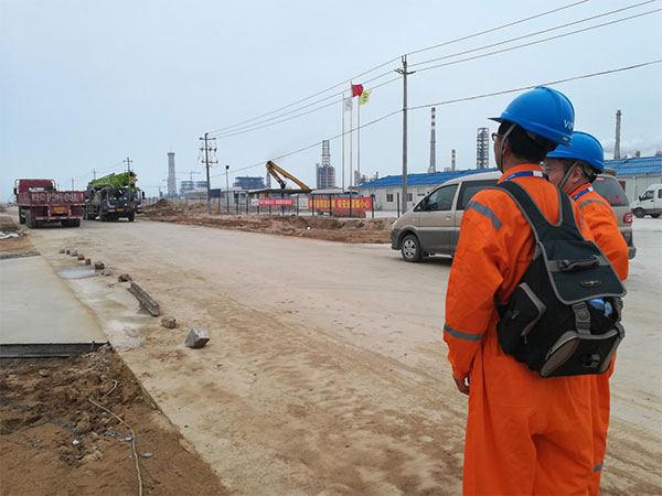 賽為專家團(tuán)隊對中化泉州乙烯建設(shè)項目進(jìn)行HSE管理評估